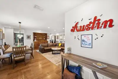 Image de Zilker Park, Barton Springs Charming Home with King Suite