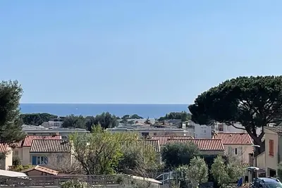 Image de Appartement T3 neuf traversant, grande terrasse avec vue mer