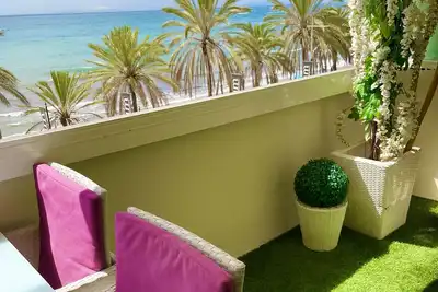 Image de Beach front 2 bed apartment Marbella city