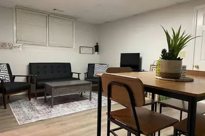 Image de Newly Renovated Cozy Stone Mountain Getaway