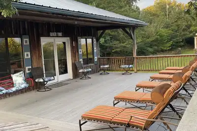 Image de Peaceful cabin with a lovely view of the Tn river---the Perfect weekend getaway!
