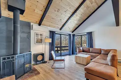 Image de Modern and Brand New, Pool, Camelback Area, Grill.