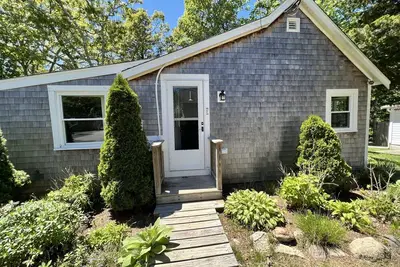 Image de Clean and Cute Brewster Cottage