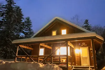 Image de Log Cottage in a Hideaway Forest with Bbq deck big screen projector ready / Isoya-gun HokkaidĹŤ