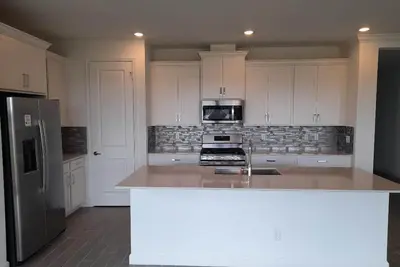 Image de New Construction 3 Bedrooms w\/ Office-2 1\/2 Baths Lake View