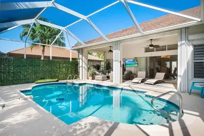 Image de 4 bedroom 3 bathrooms heated pool 10 minutes drive to top rated beach