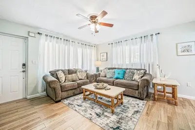 Image de Beautiful Home Away From Home 2