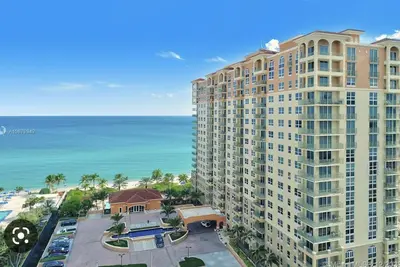 Image de Family size condo on the beach