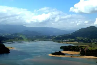 Urdaibai Sokaire of Mundaka