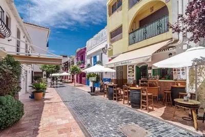 Image de Rdr289 - Awesome 3 bedroom apartment metres from the beach