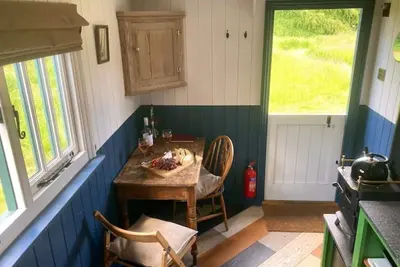 Image de Stompy's hut - Cosy hut in very peaceful location