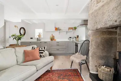 Image de Thimble Cottage - Cosy cottage close to clifftop walks.