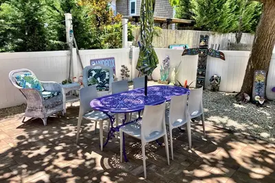 Image de Beachside, convenient, Coastal Decor Surf City Apartment, family friendly! !