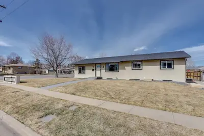 Image de Family-Friendly Fun House! with Hot Tub!