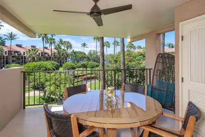 Image de Kamaole Sands 1-307 - Prime Location, Stunning Renovation, Large Lanai, New Ac