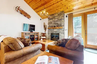 Image de Mammoth Sierra Townhomes #18 by RedAwning