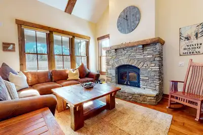 Image de Snowcreek Vi The Lodges #1167 by RedAwning