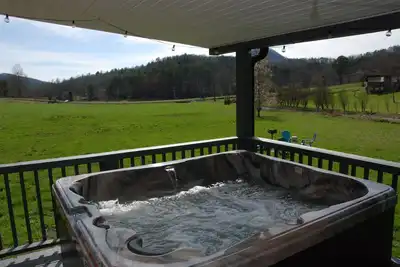 Image de Blue Ridge Cozy Cabin with Full Mountain View