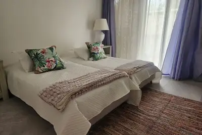 Image de Newly remodeled single story corner unit at Club Circle East Resort