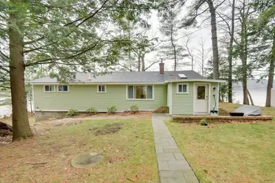 Image de Falmouth Vacation Rental On Highland Lake!