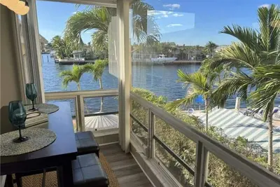 Image de amazing intercostal apt. one block from the beach