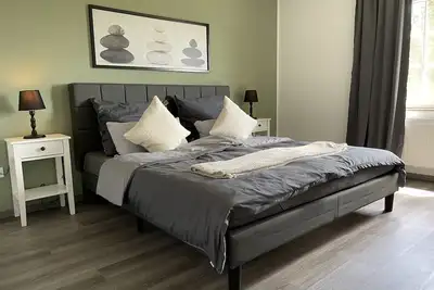 Image de Modern vacation apartment with 3 bedrooms - perfect for up to 8 people!