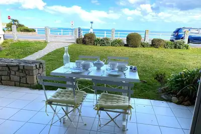 Image de Appartement T2 vue mer face Ă la grande plage, 4 personnes