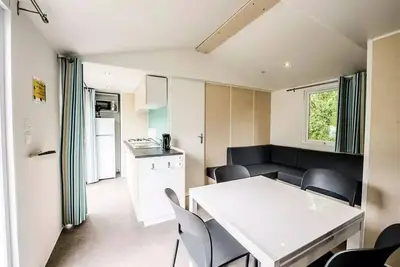 Image de Mobil-home Limousin Confort 30m² - 3 chambres + terrasse couverte + Tv 6 personnes