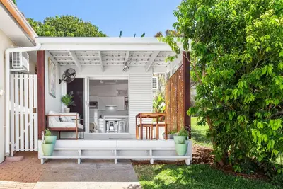 Image de A unique guest house, with views to Keppel Islands