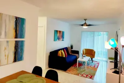 Image de Adorable 2bd/1ba Apartment in Wynwood - Free Parking Included!
