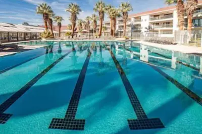 Image de Poolside Haven | Main Level, Newly Remodeled Poolside, and Community Amenities