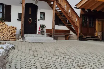 Appartement 'Haus Bergblick' avec balcon et Wi-Fi