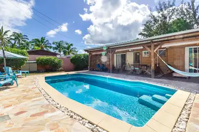 Image de Bleu Bourbon - Piscine et Accès Privatif au Lagon