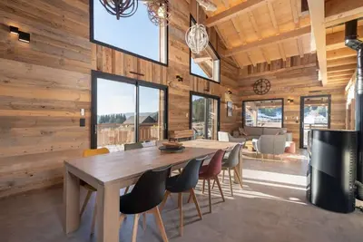 Image de Le Perrus Chalet avec Spa et sauna 200m du lac