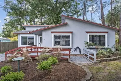 Image de Serenity by the Sea, Oak Island