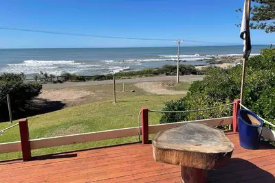 Image de Cottage By The Sea: Surf at your 'doorstep' Pets Welcome!