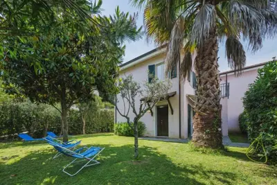Lucerna Due by Interhome