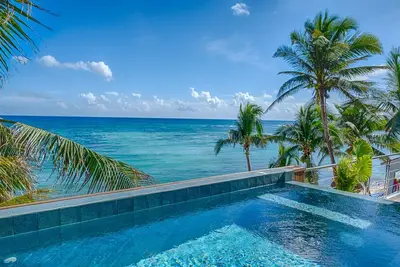 Image de Panoramic view from the Penthouse! Elegance and comfort all in one!