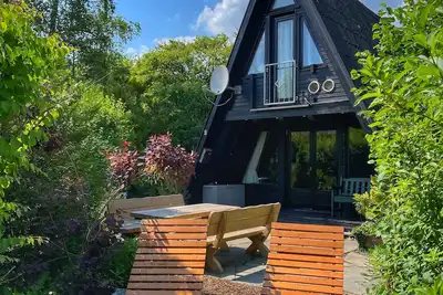 Image de Zur Bergeshöhe - Beautiful wooden house right on the edge of the forest in Frenkhausen
