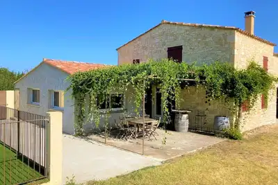 Image de Maison de vacances à Malaucène, au pied du Ventoux au calme sans vis à vis