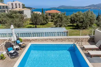 Image de Appartement de vacances \"Evagelia Luxury 2\" avec vue sur la mer, piscine partagée et Wi-Fi