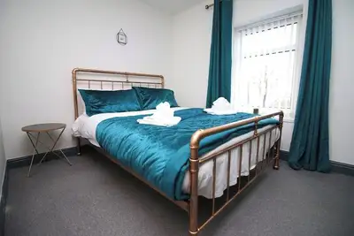 Image de Junctions Way by TĹ· Sa -3 bed in Newport