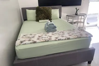 Image de Beautiful apt near  beach restaurant 5 min walking 2. 5 airport