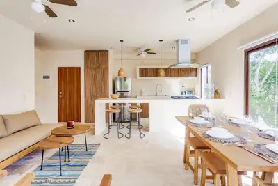 Image de Eco-Chic, Private Balconies, WiFi, Pool, 2 Cenotes