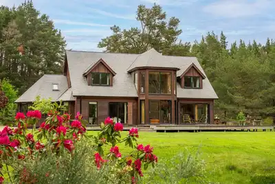 Image de Baddengorm Lodge -  a lodge that sleeps 10 guests  in 5 bedrooms