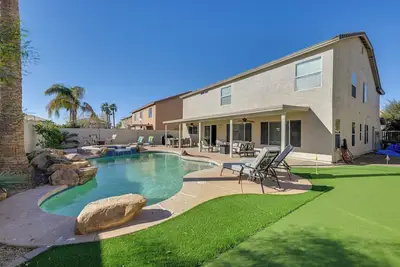 Image de Putting Green, Pool & Spa: Home in Queen Creek!