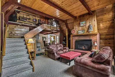 Image de Serene Creekside Sheridan Getaway: Mountain Views!