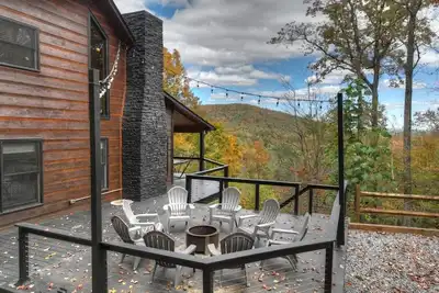 Image de High Camp Retreat | Book 2 nights, stay 3 nights!