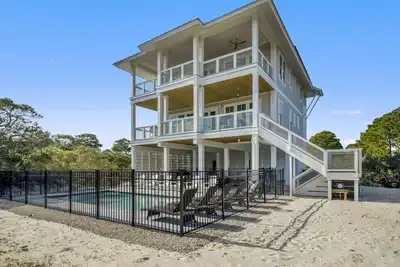 Image de A Weekend at Billy's: Stunning New Build, Private Pool, Gulf Views, Plantation