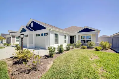 Image de Near Golf & Shops: The Villages Home w/ Lanai!